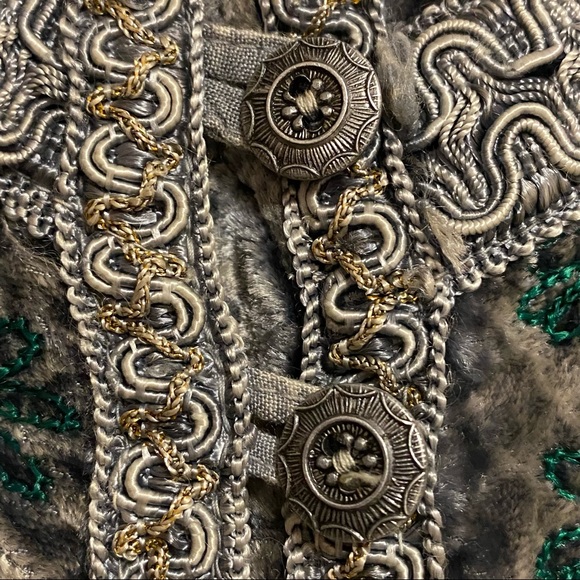 Johnny Was shiny grey Embroidered Velvet Top - Picture 4 of 12